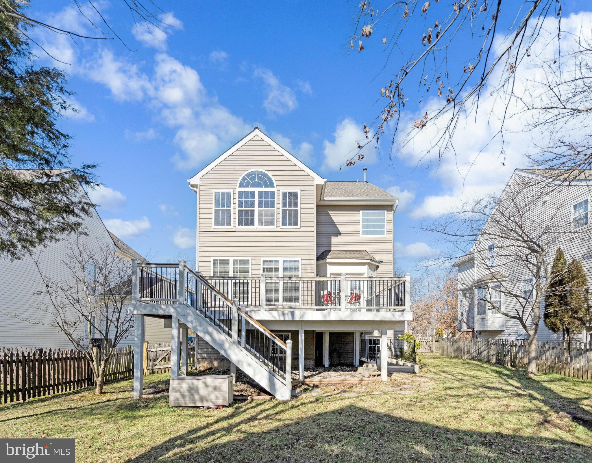 SOUTH RIDING - Residential