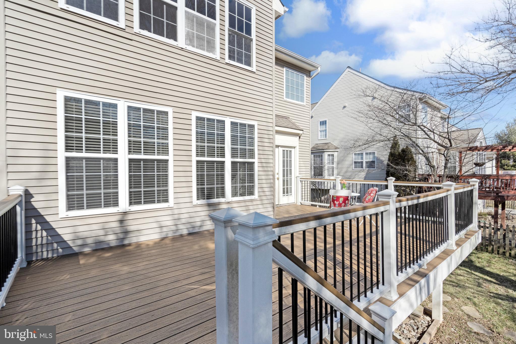 SOUTH RIDING - Residential