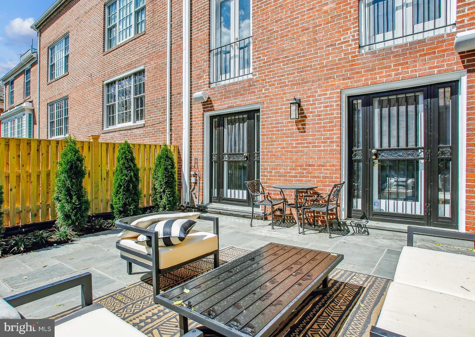 POMMANDER - Residential