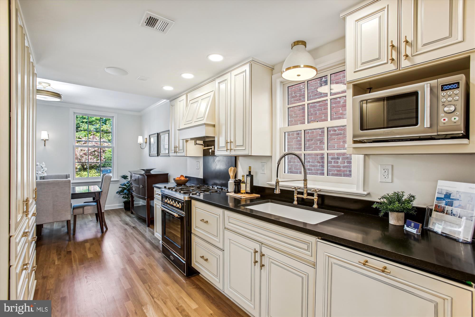 POMMANDER - Residential