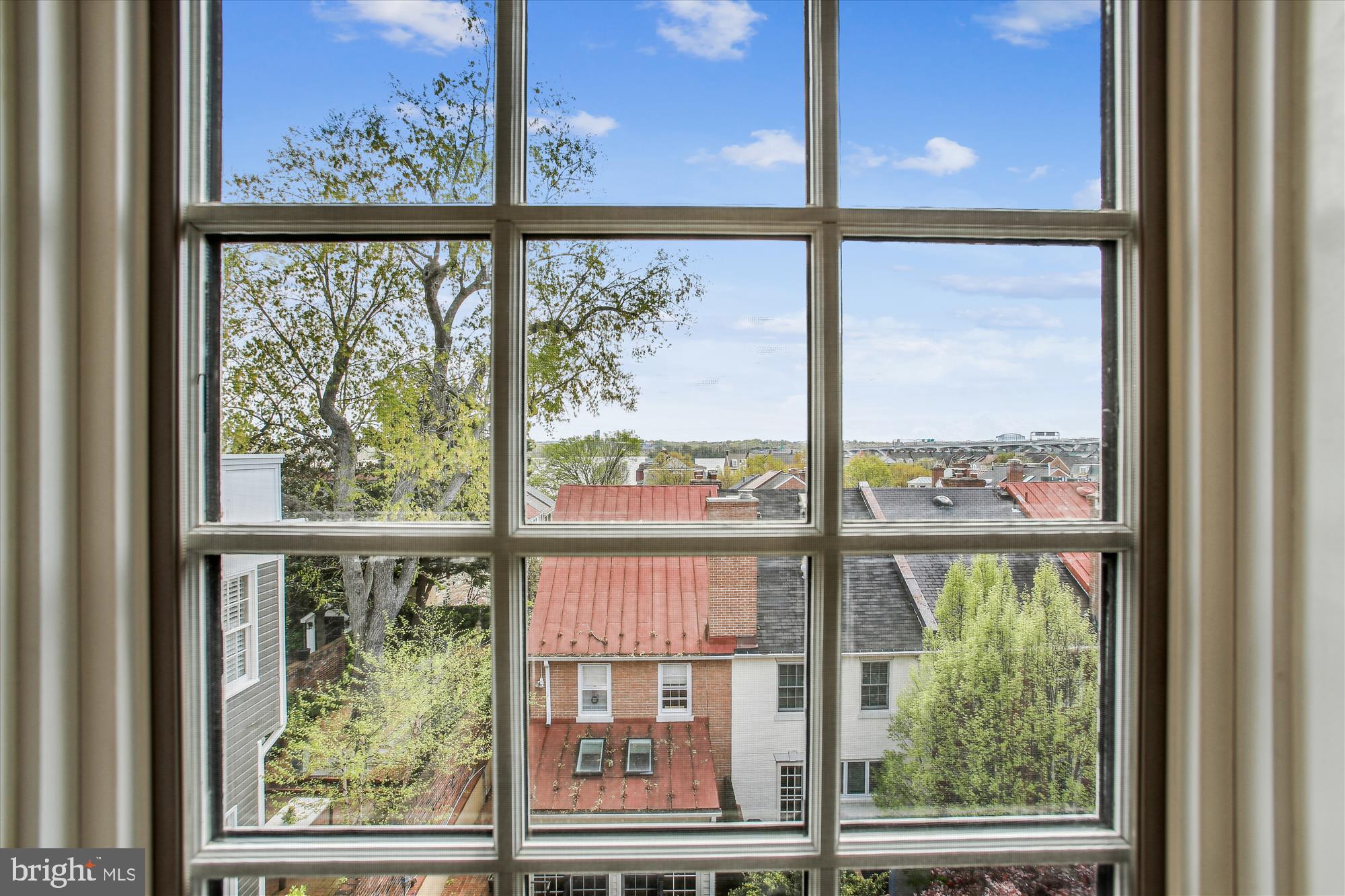 POMMANDER - Residential