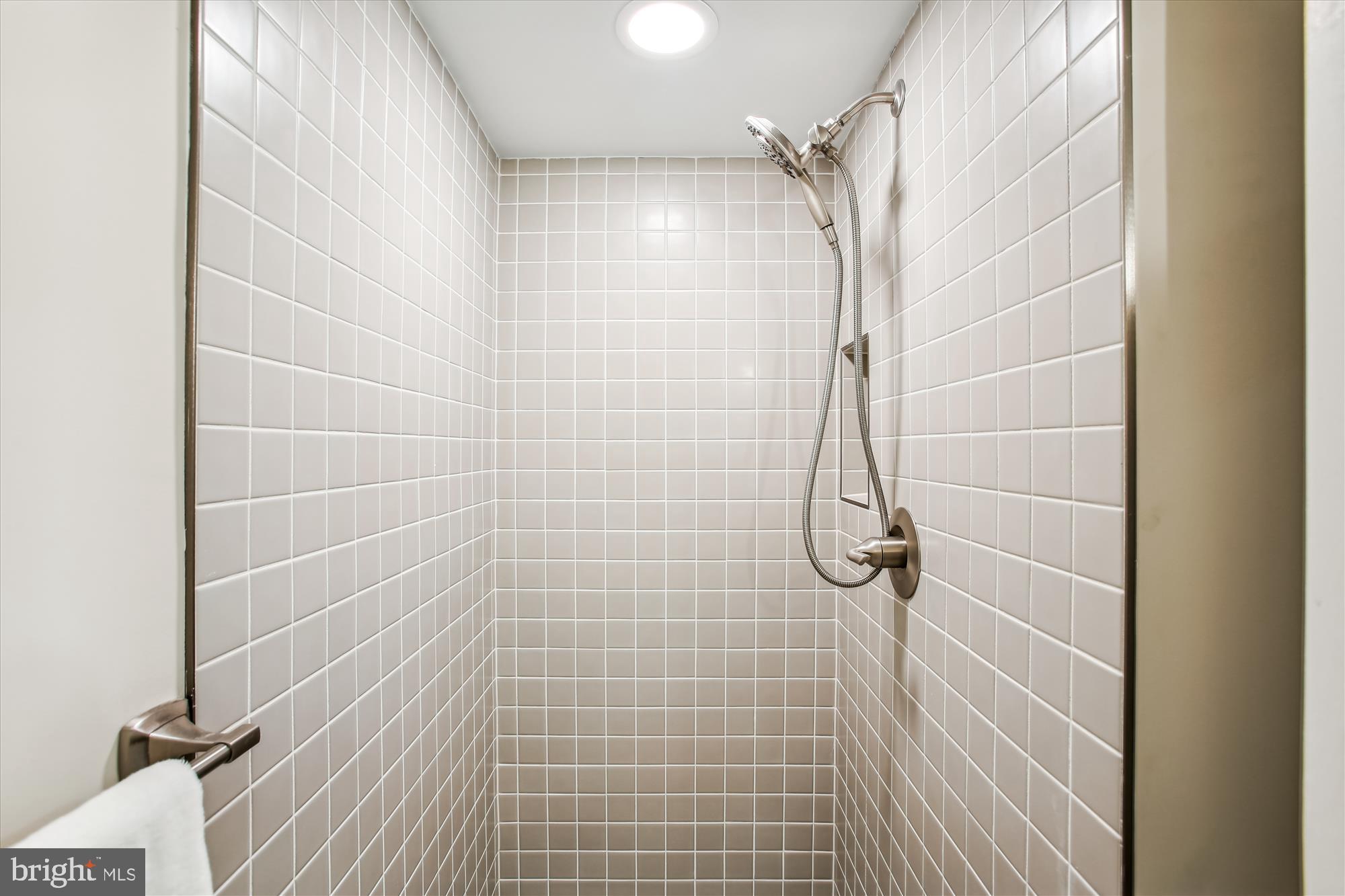 POMMANDER - Residential