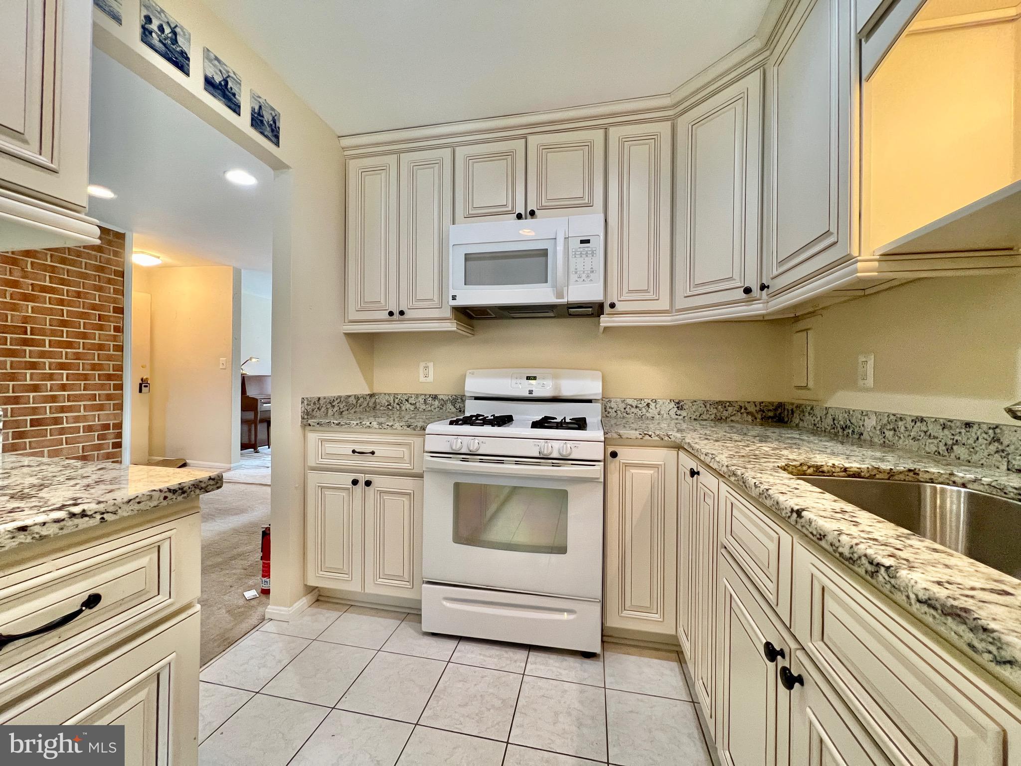 WESTCHESTER PARK - Residential