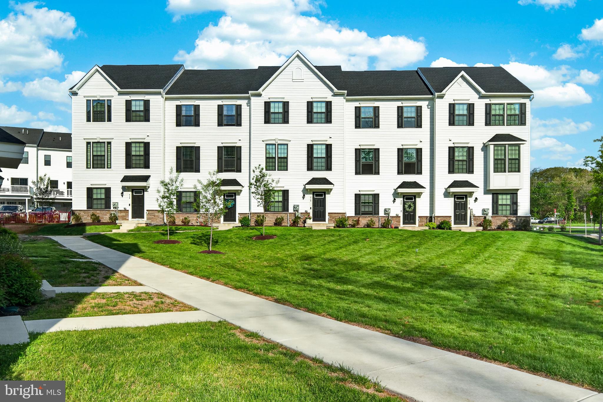 EXTON WALK - Residential