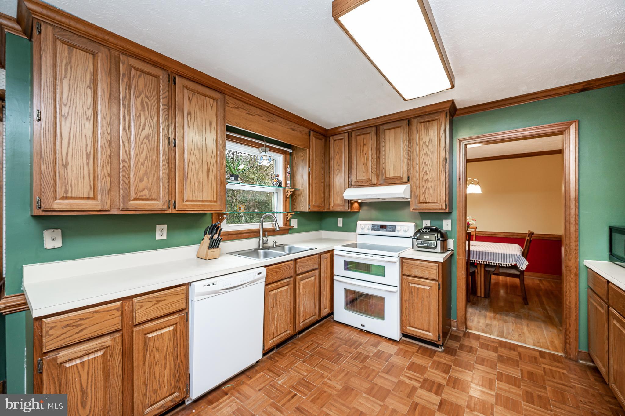 HANOVER GROVE - Residential