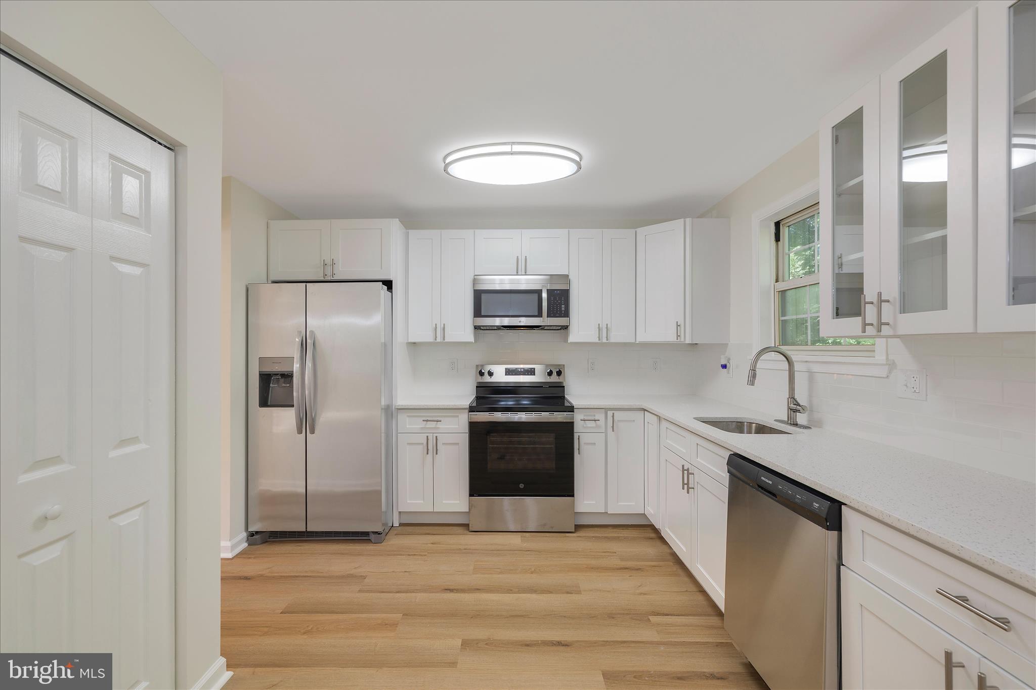 3341 PESCARA COURT