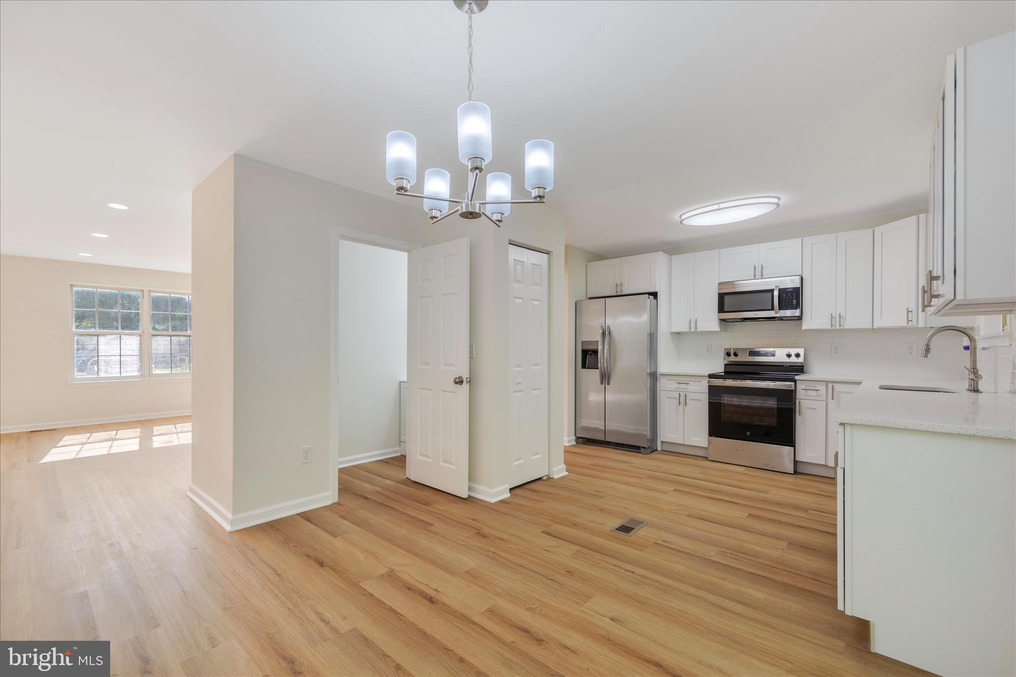 3341 PESCARA COURT