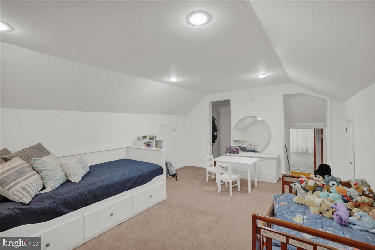 HAMPDEN HEIGHTS - Residential