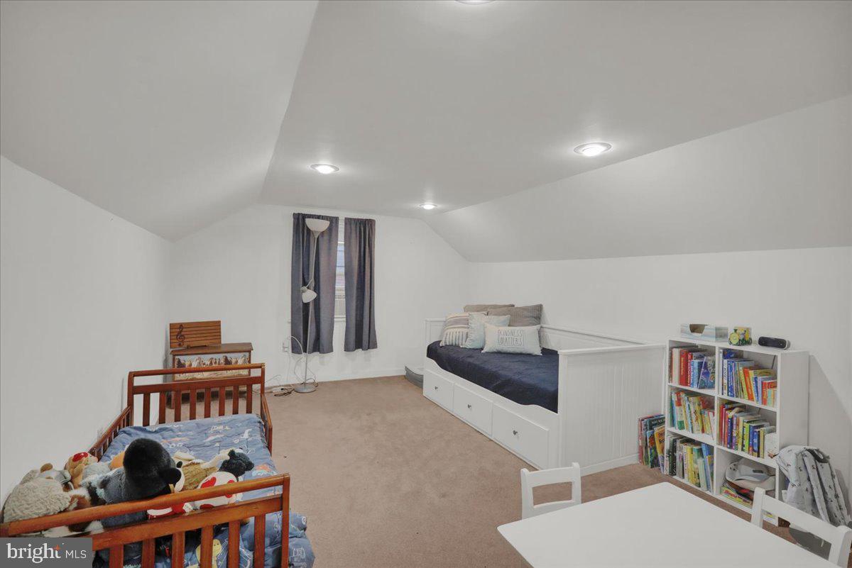 HAMPDEN HEIGHTS - Residential