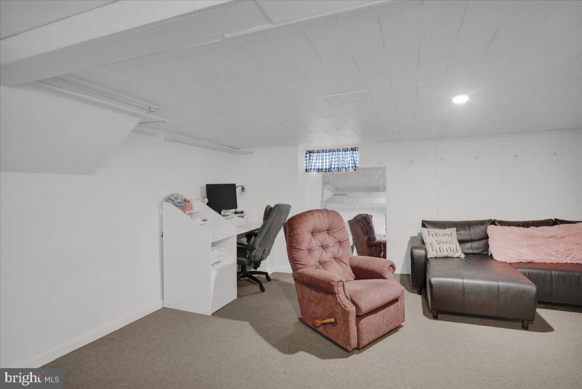 HAMPDEN HEIGHTS - Residential