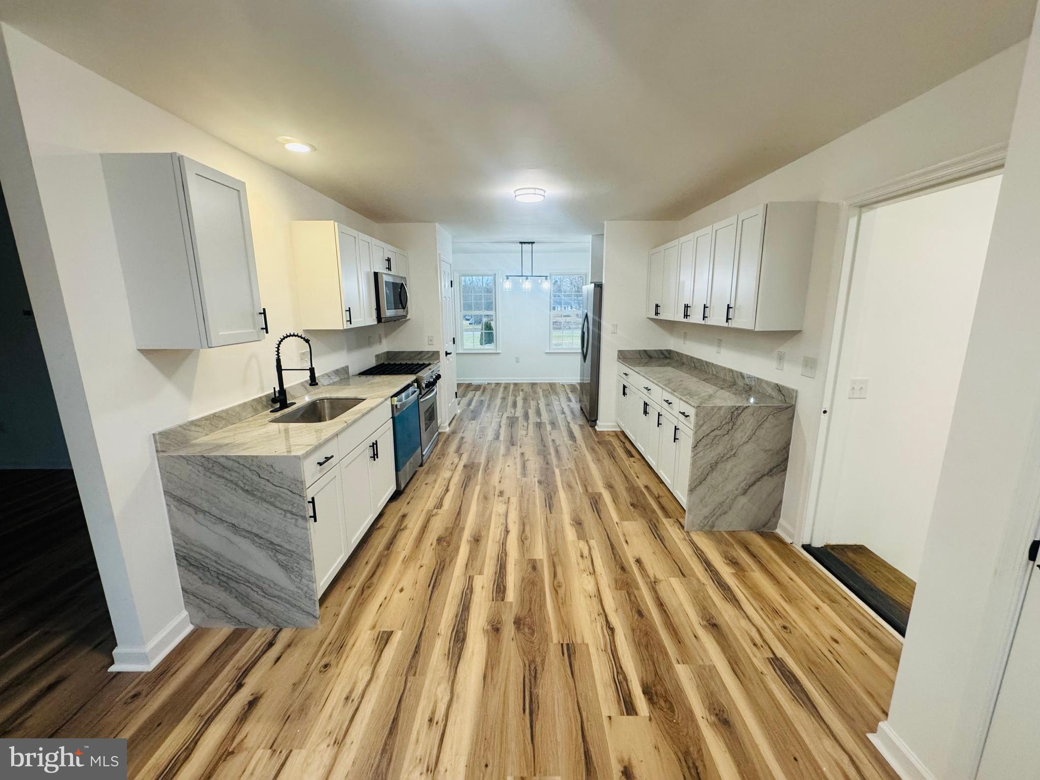 SWAN POND - Residential