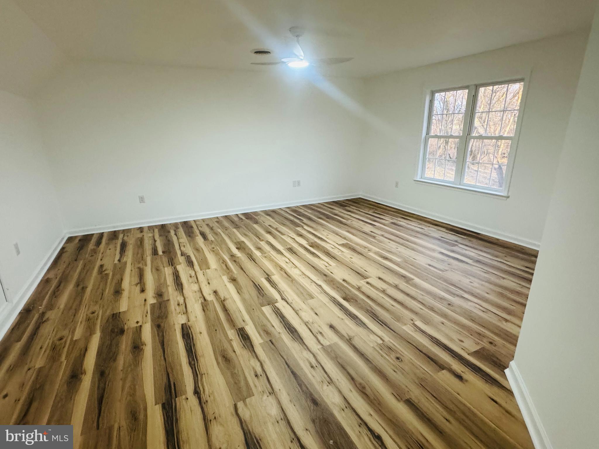 SWAN POND - Residential