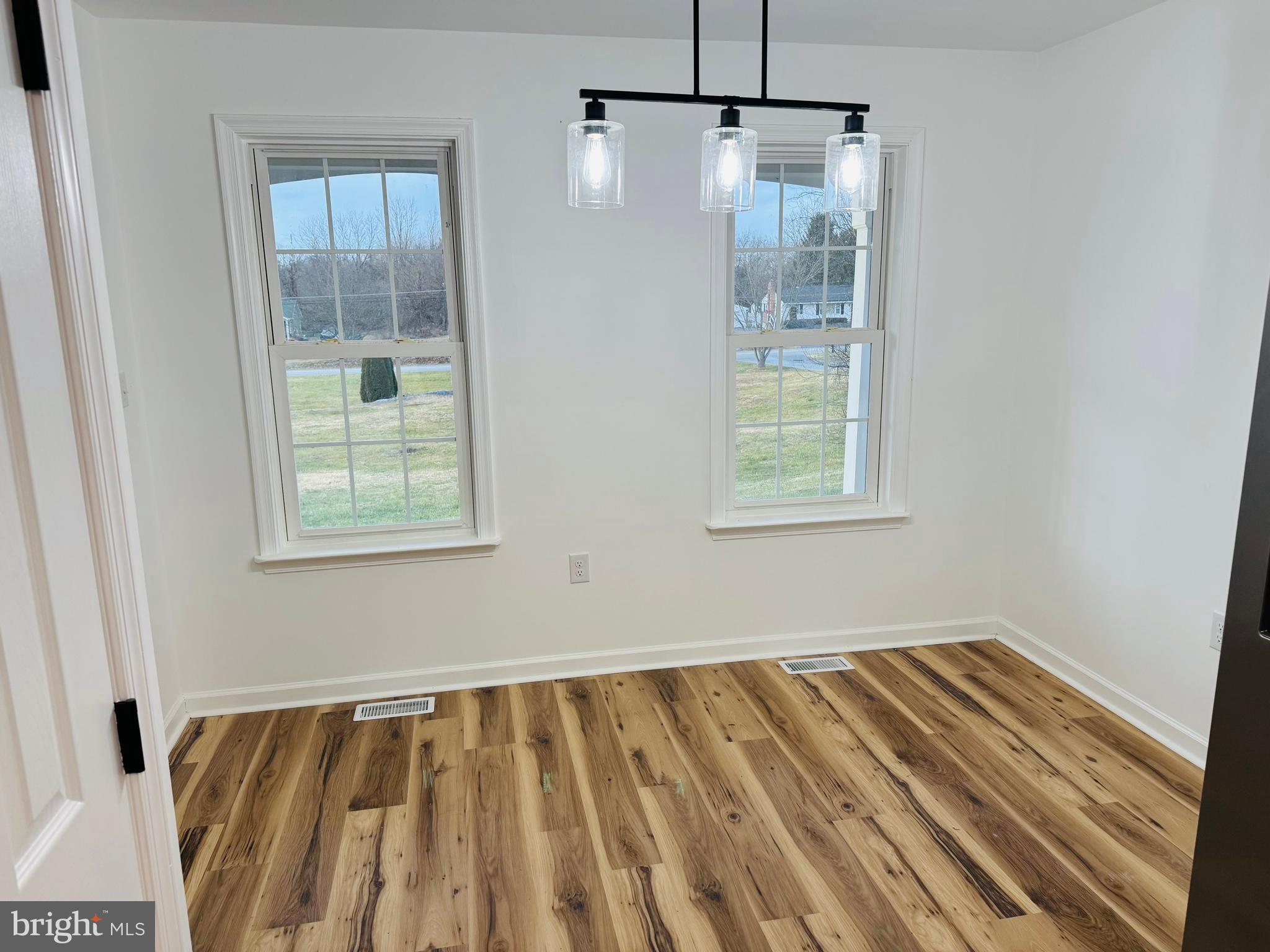 SWAN POND - Residential