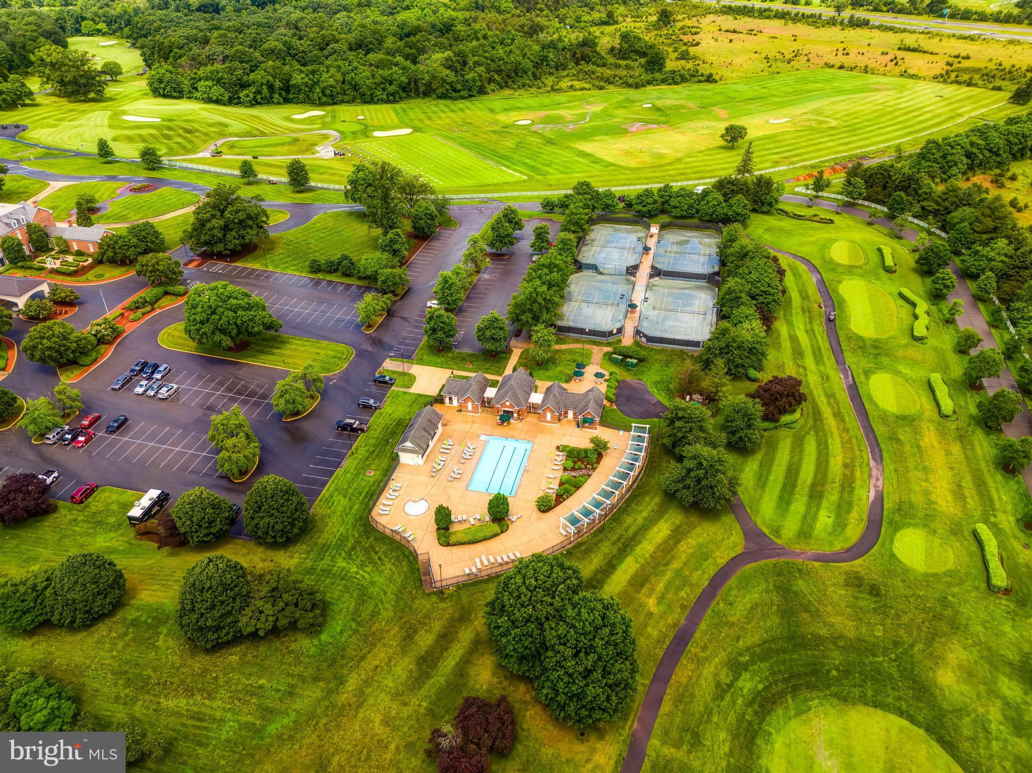 BELMONT COUNTRY CLUB - Residential