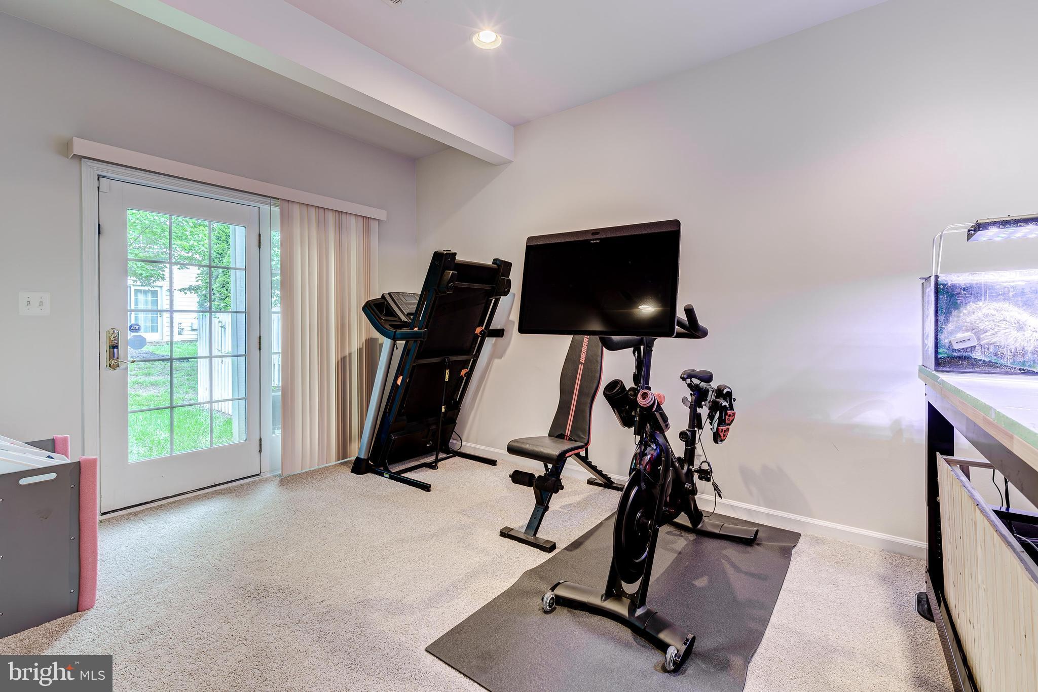 BELMONT COUNTRY CLUB - Residential