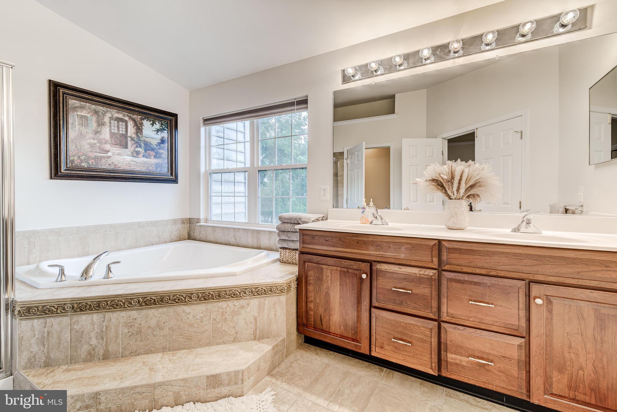 BELMONT COUNTRY CLUB - Residential