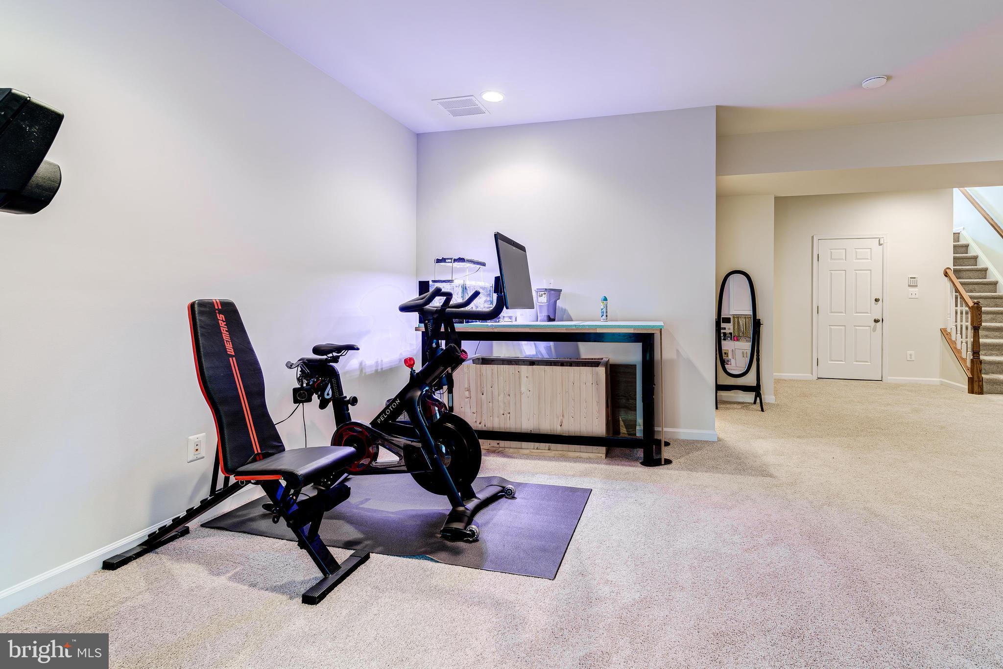 BELMONT COUNTRY CLUB - Residential