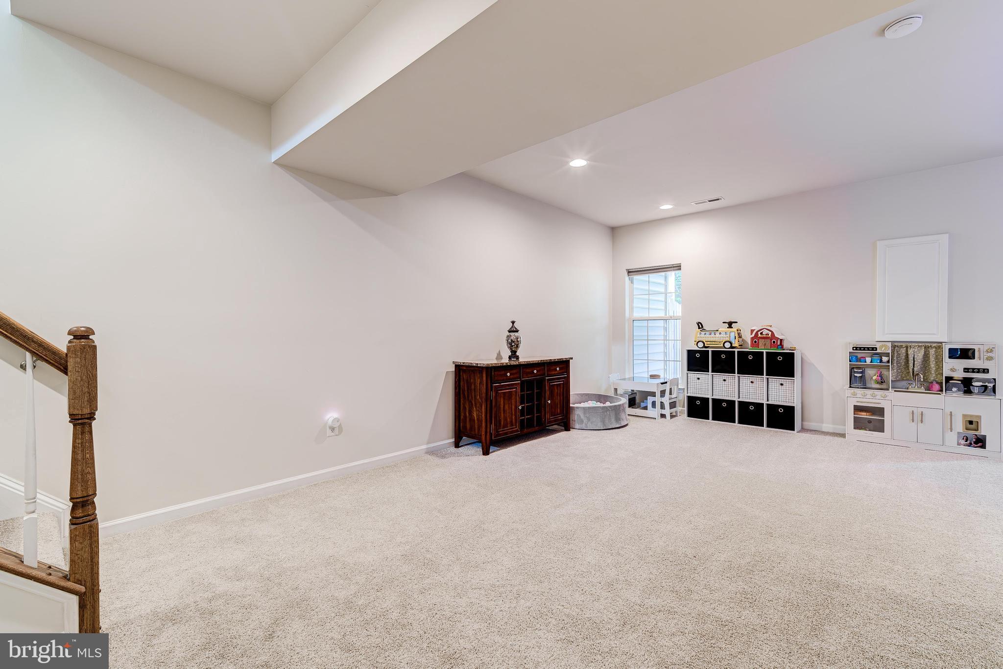 BELMONT COUNTRY CLUB - Residential