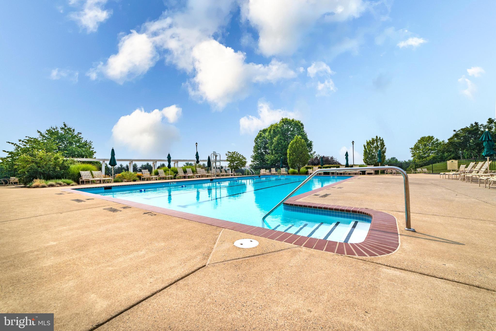 BELMONT COUNTRY CLUB - Residential