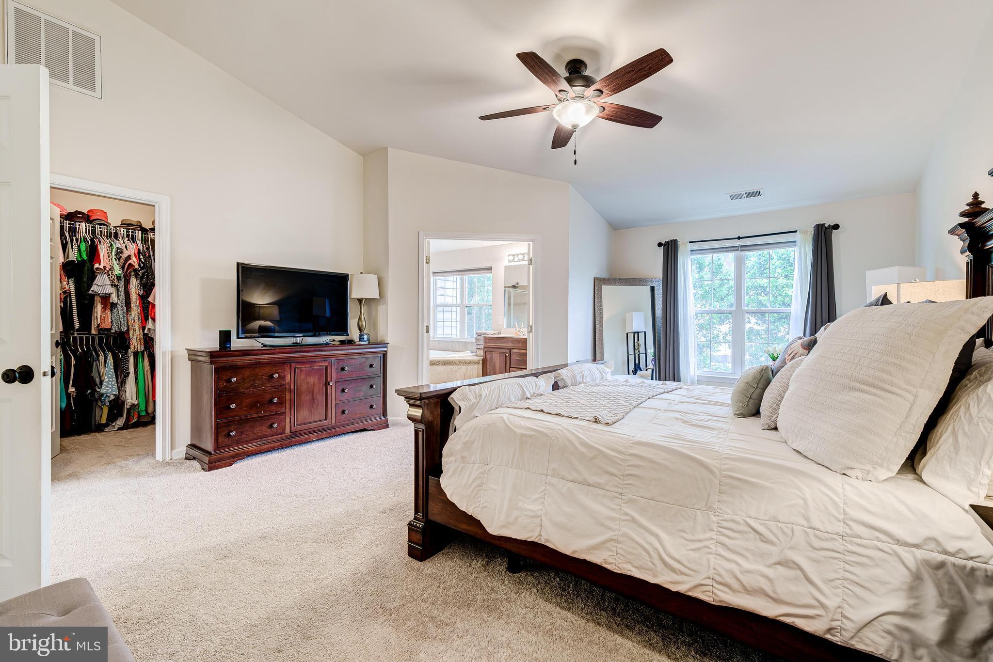 BELMONT COUNTRY CLUB - Residential