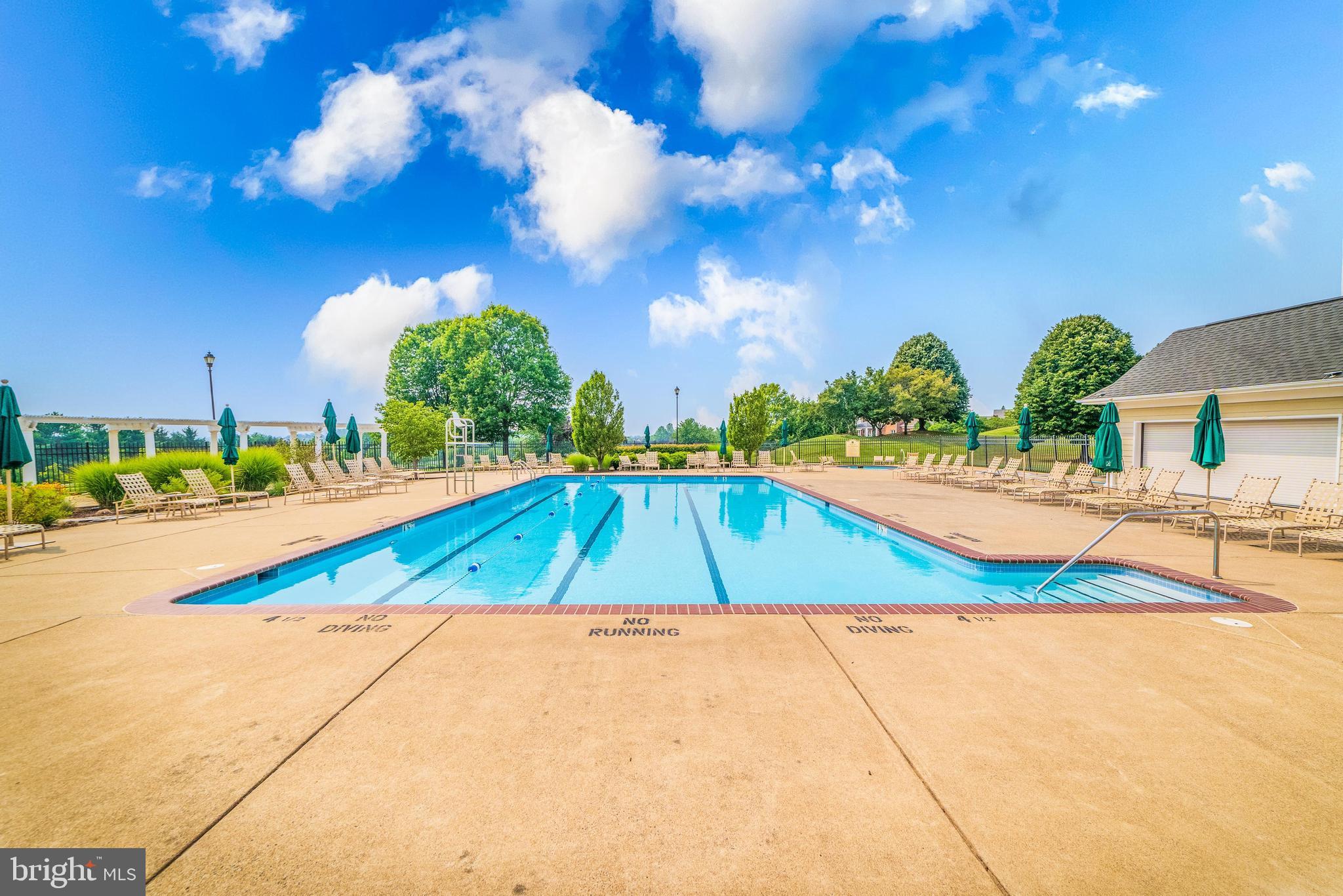 BELMONT COUNTRY CLUB - Residential