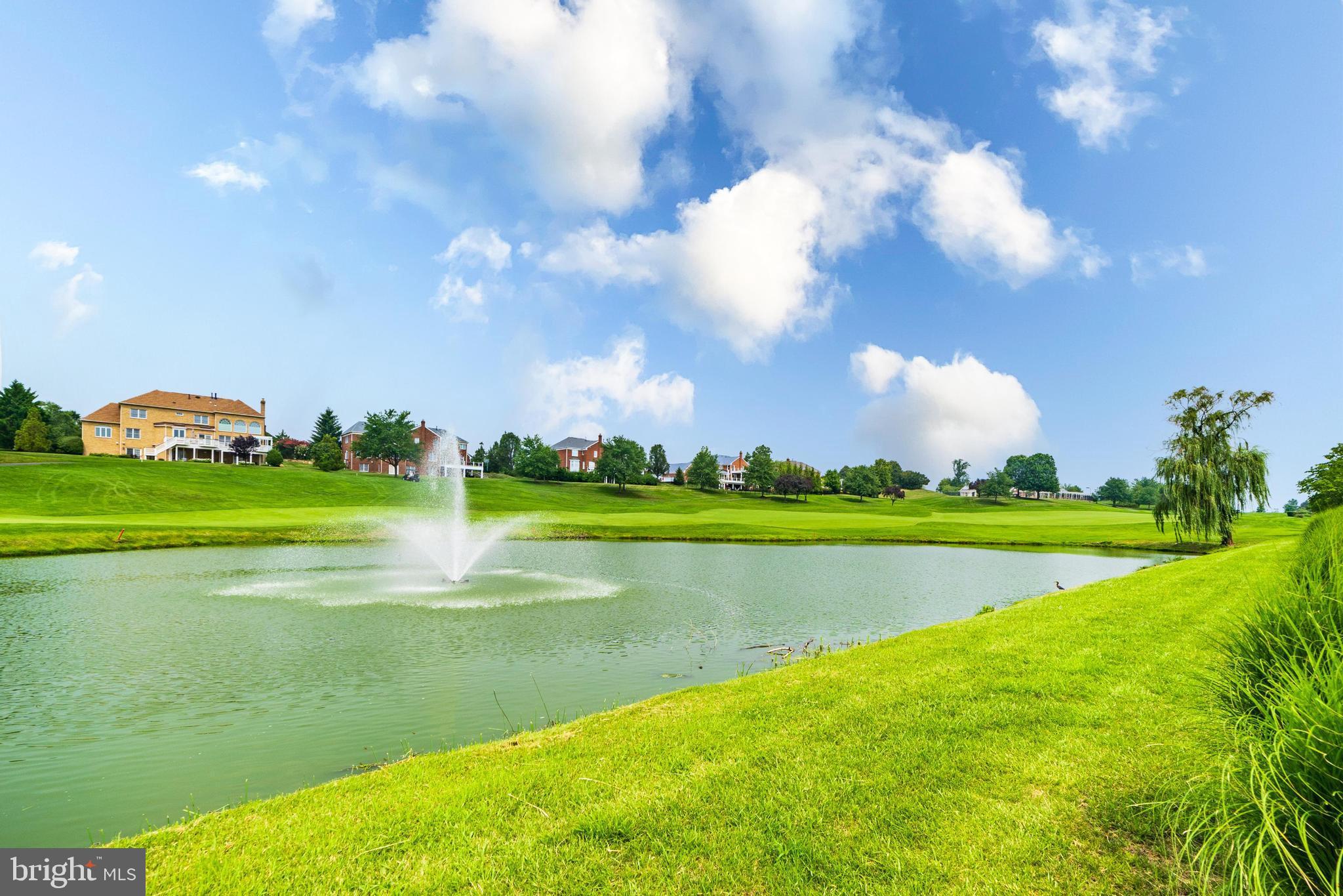 BELMONT COUNTRY CLUB - Residential