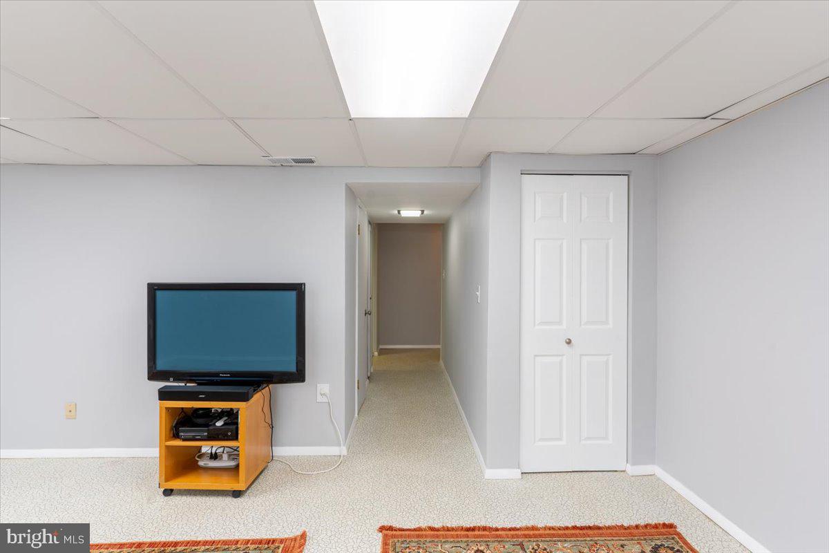 NEWINGTON STATION - Residential