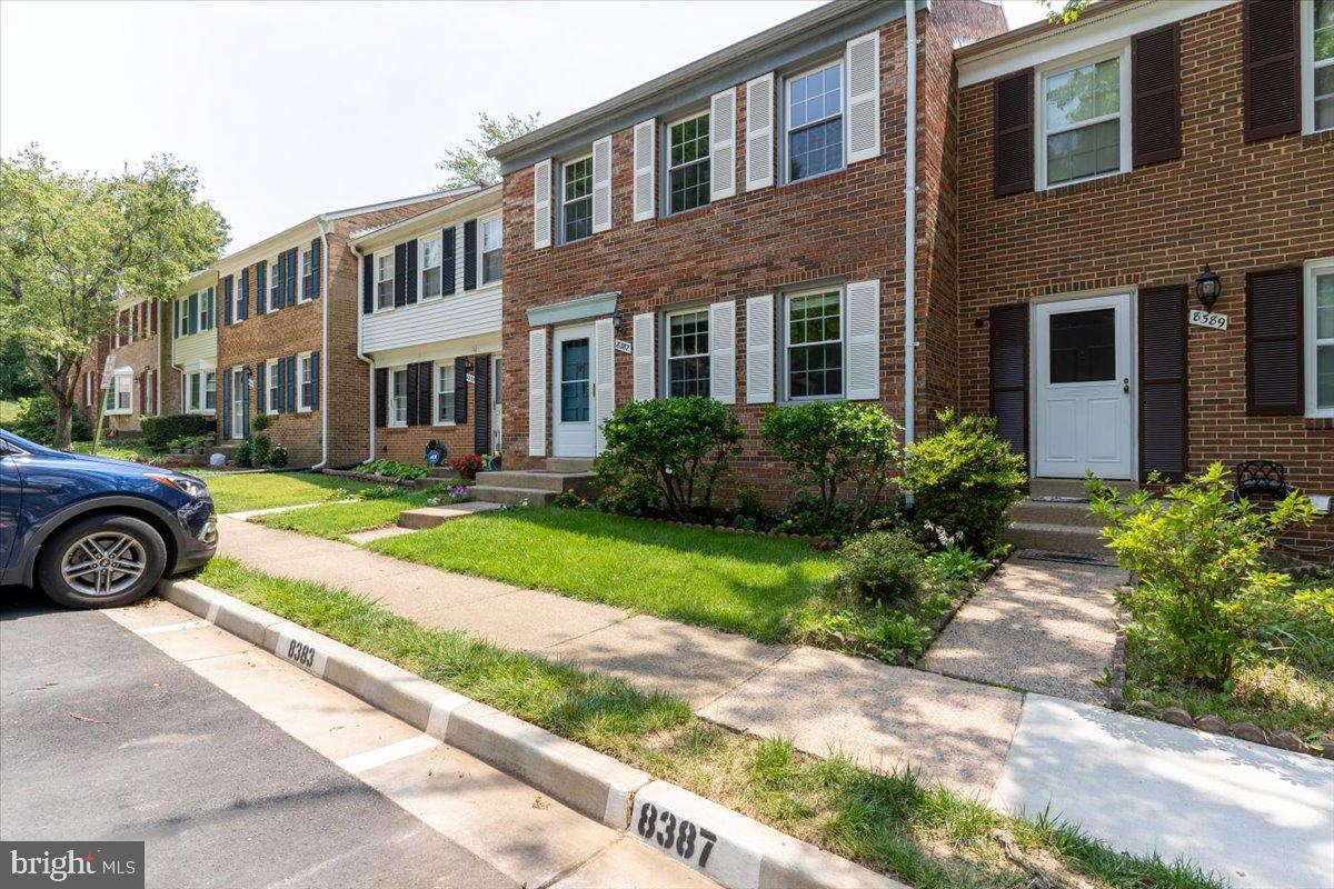 NEWINGTON STATION - Residential