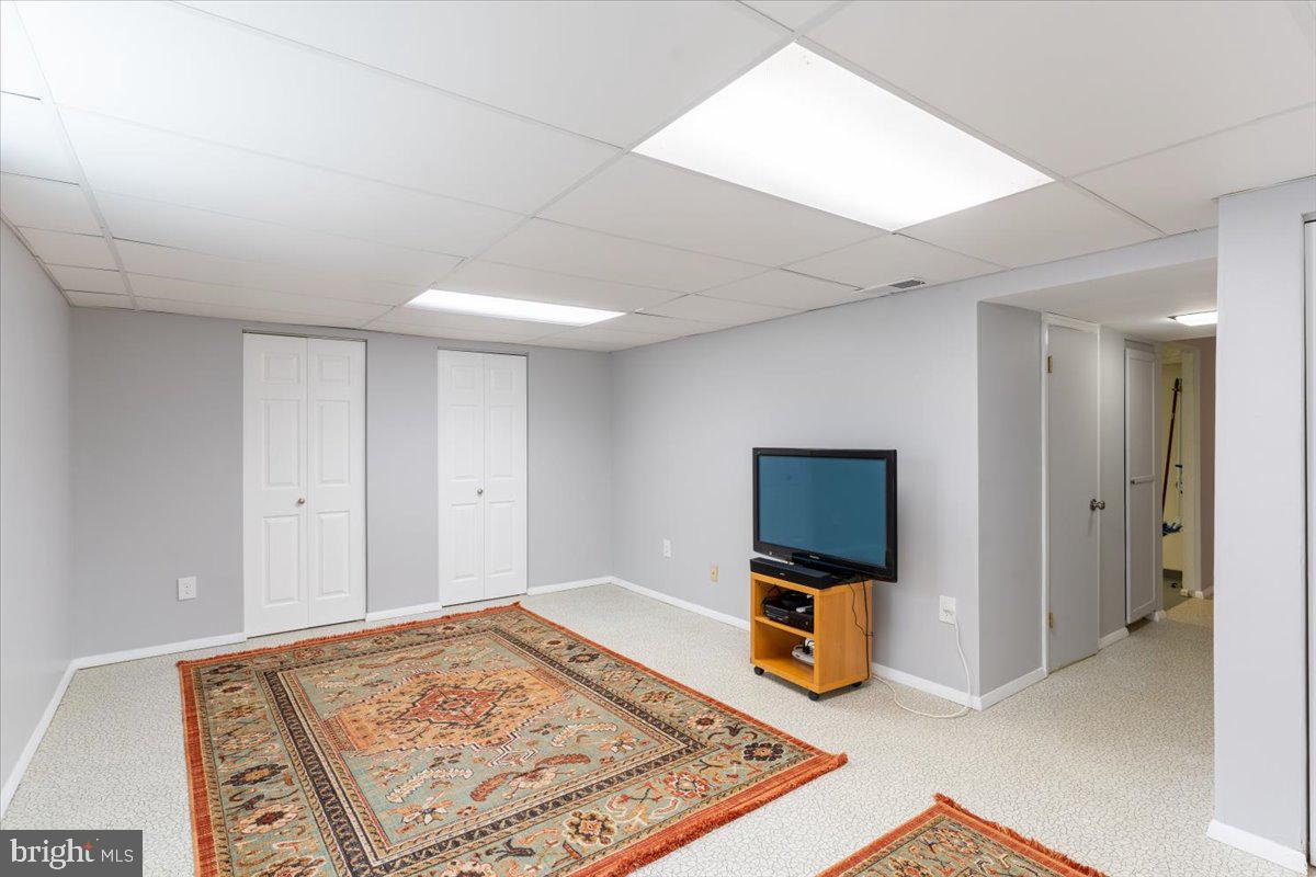 NEWINGTON STATION - Residential