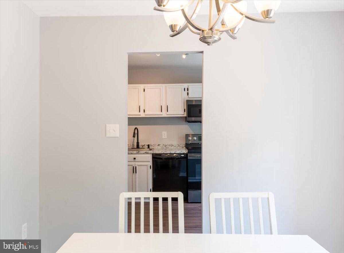 NEWINGTON STATION - Residential