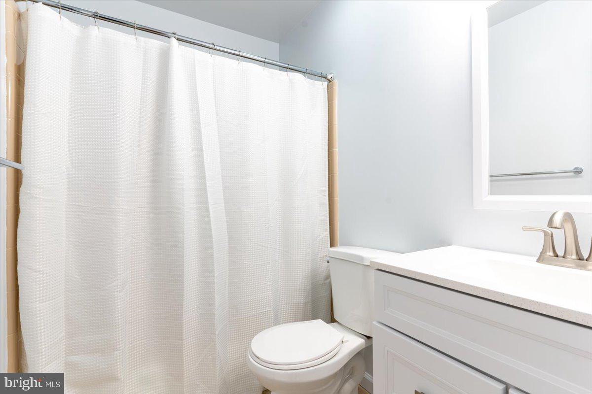 NEWINGTON STATION - Residential