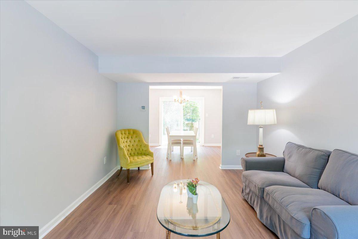 NEWINGTON STATION - Residential