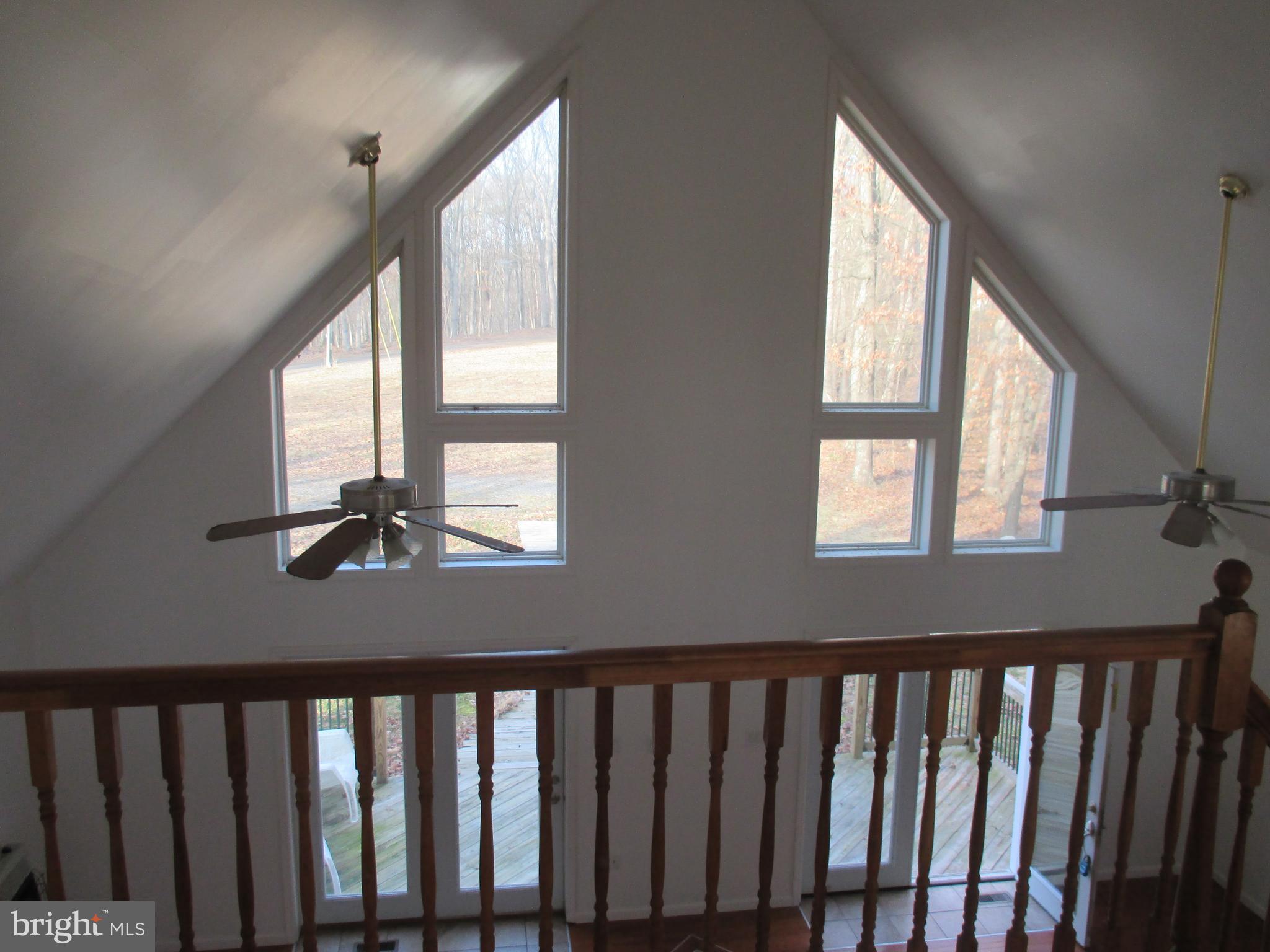 CACAPON MOUNTAIN RETREAT - Residential