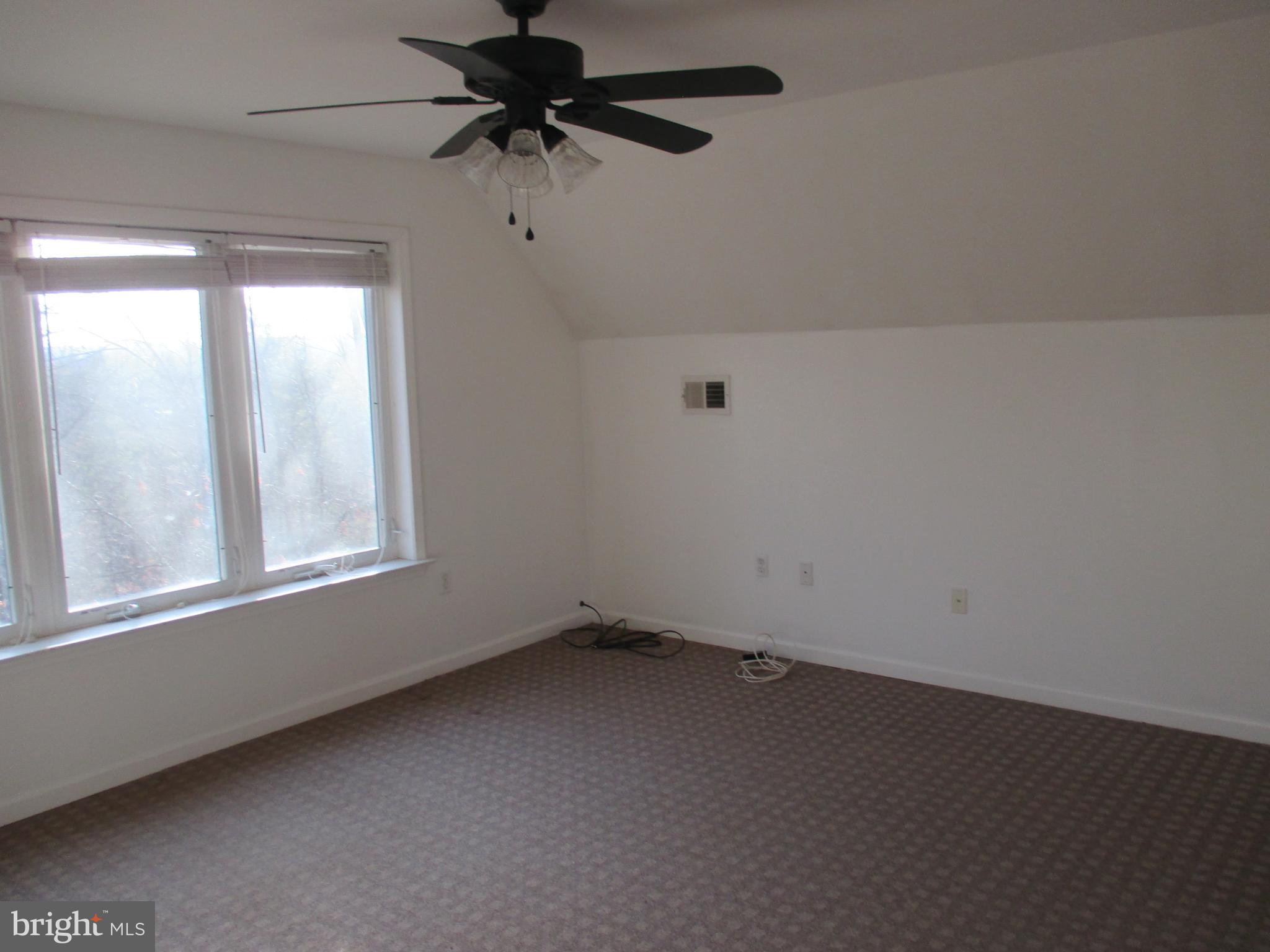 CACAPON MOUNTAIN RETREAT - Residential