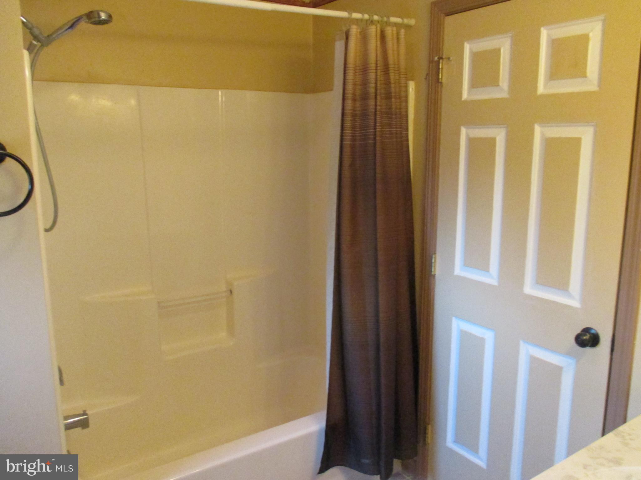 CACAPON MOUNTAIN RETREAT - Residential