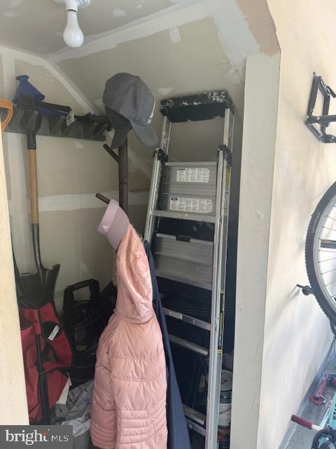 BRAMBLETON - Residential Lease