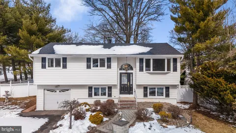 4 Seymour Terrace, Piscataway, NJ MLS: NJMX2011416