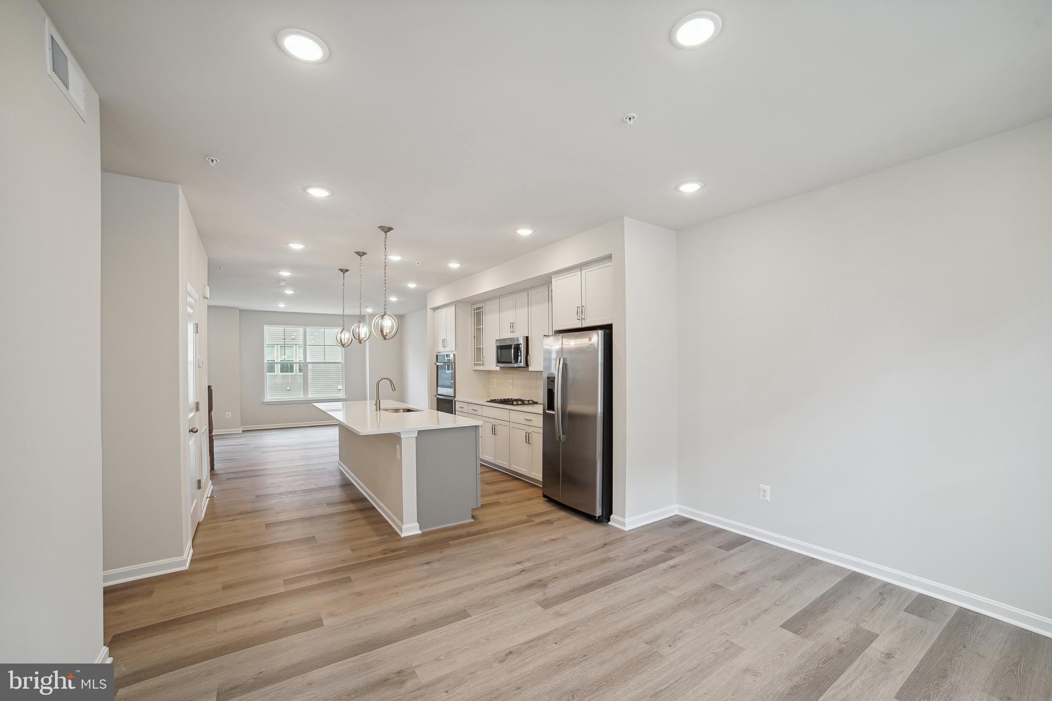 TOWNS AT MARKET COMMONS - Residential Lease