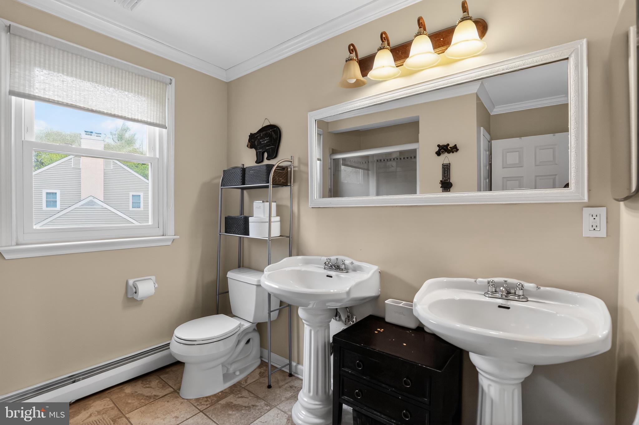 WESTTOWN COUNTRY - Residential