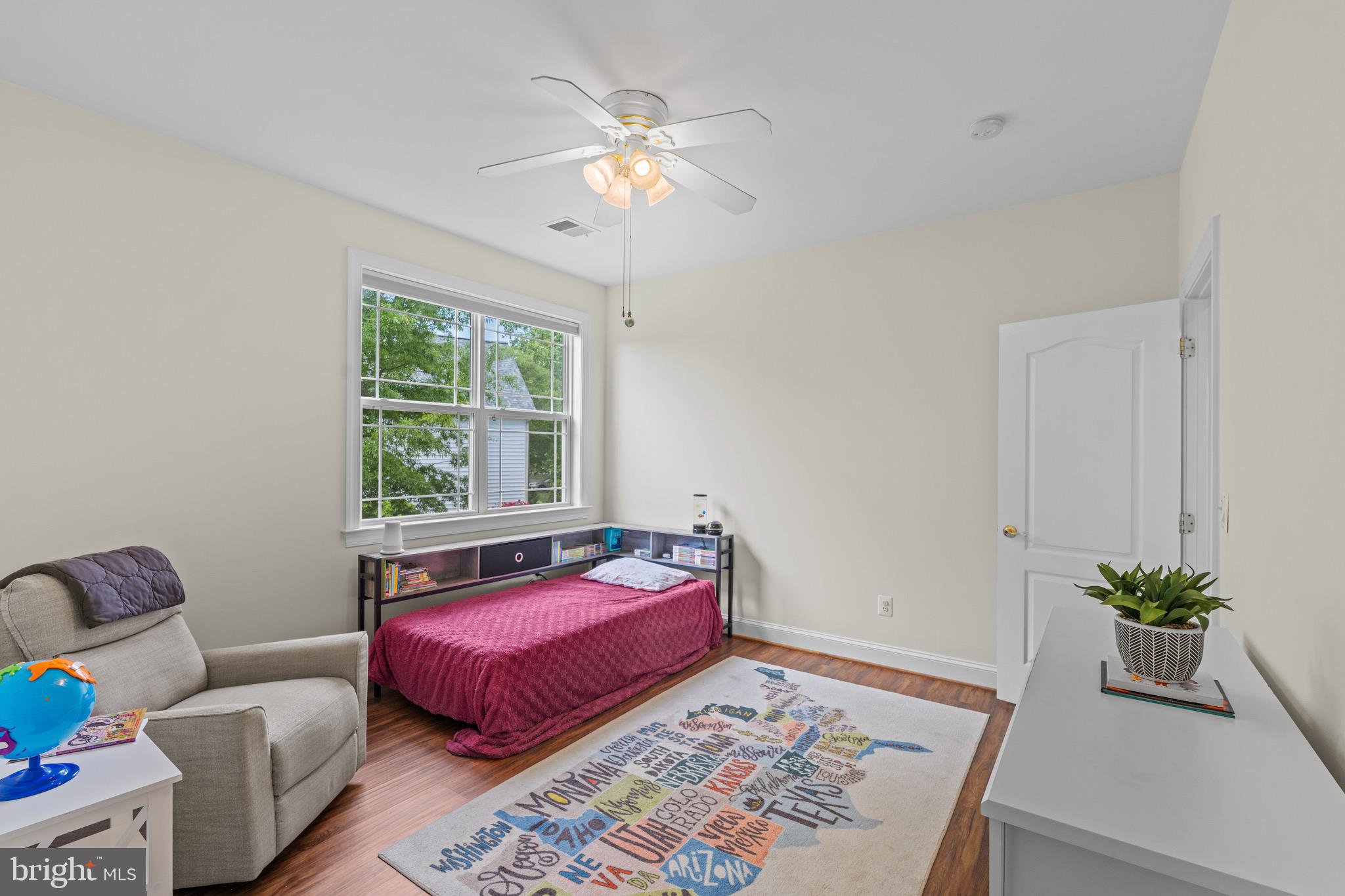 LAUREL HILL LANDBAY - Residential