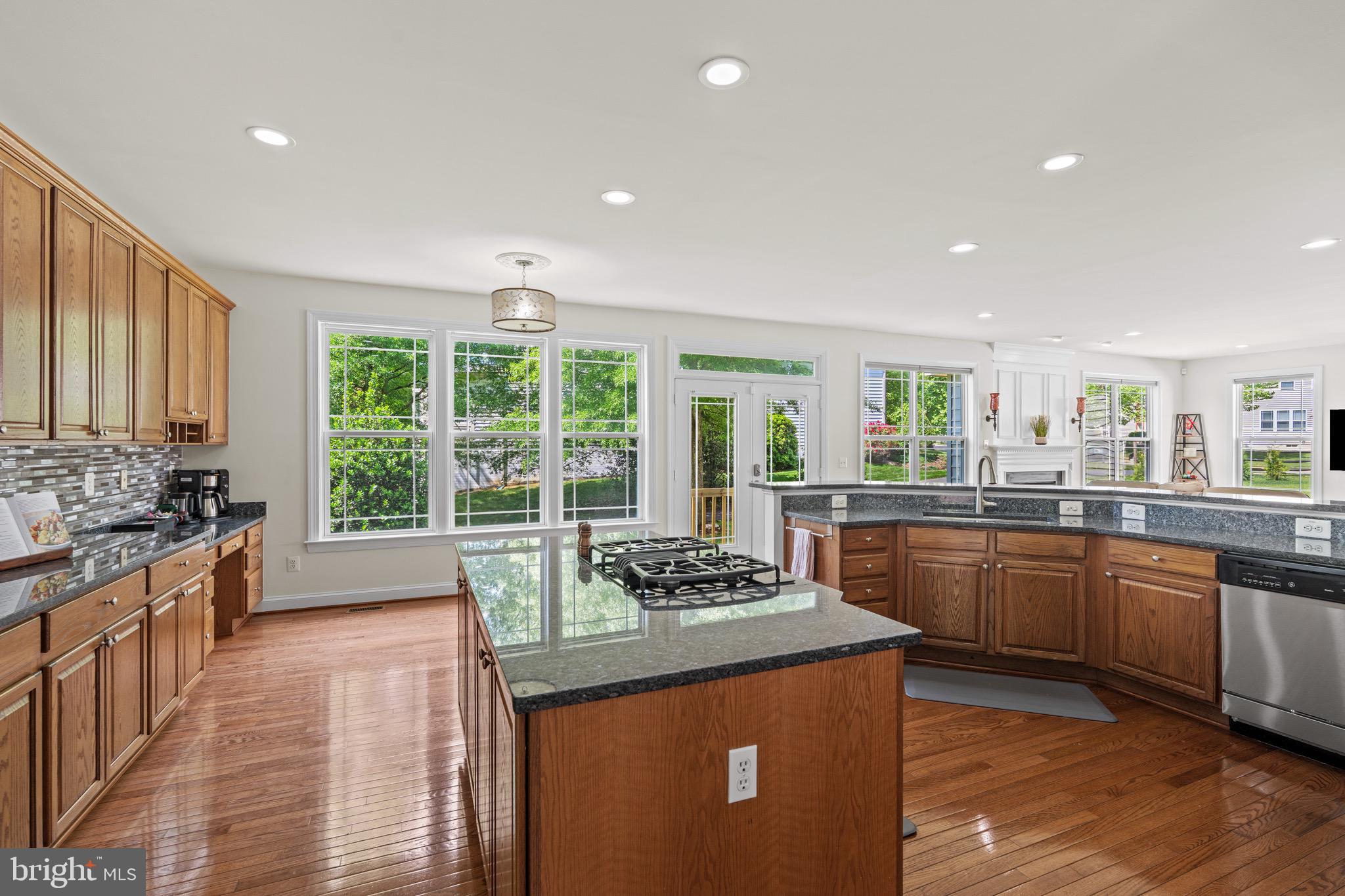 LAUREL HILL LANDBAY - Residential