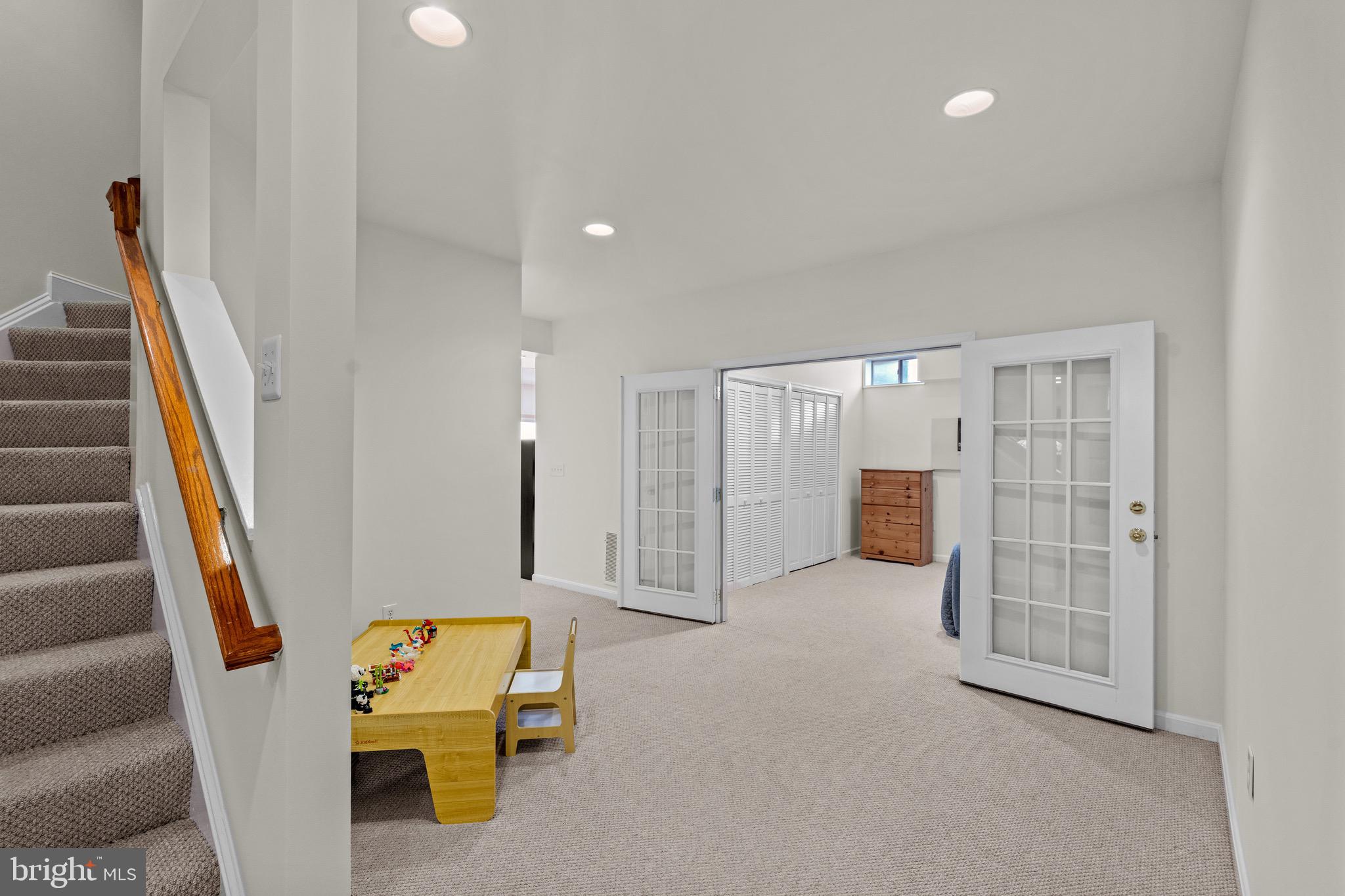 LAUREL HILL LANDBAY - Residential