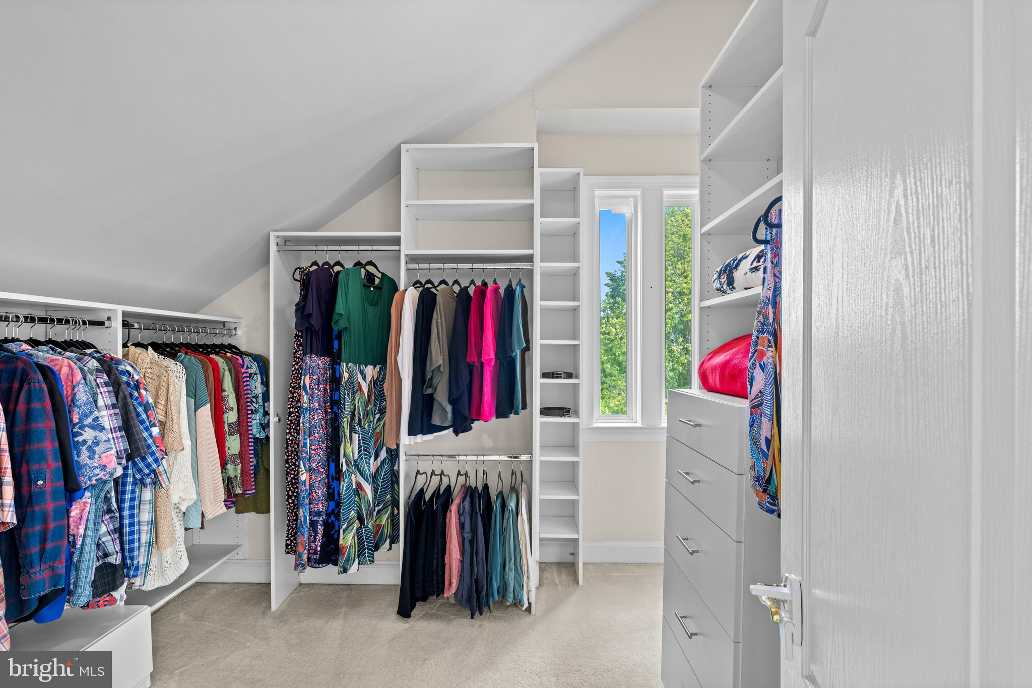 LAUREL HILL LANDBAY - Residential