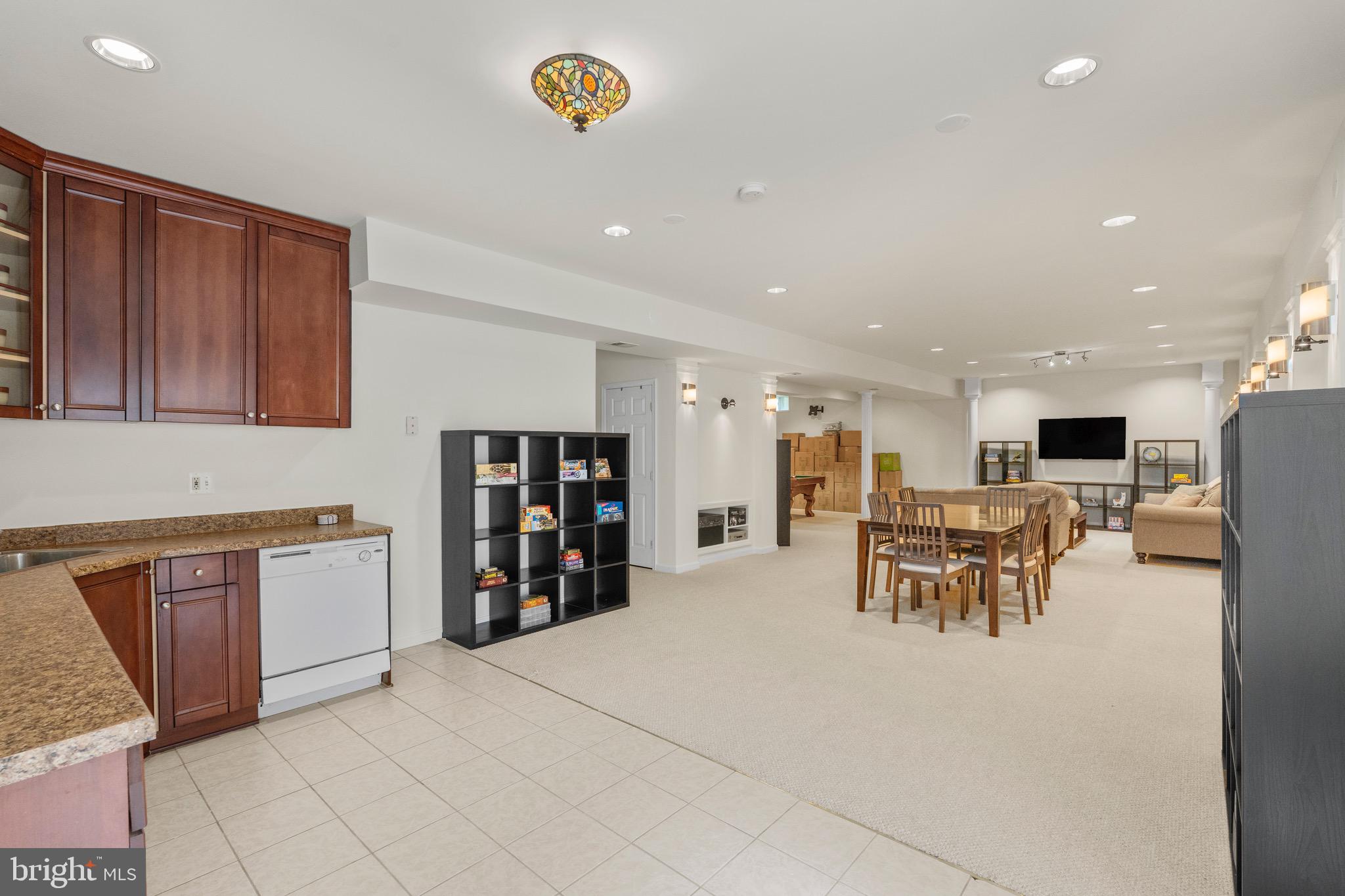 LAUREL HILL LANDBAY - Residential