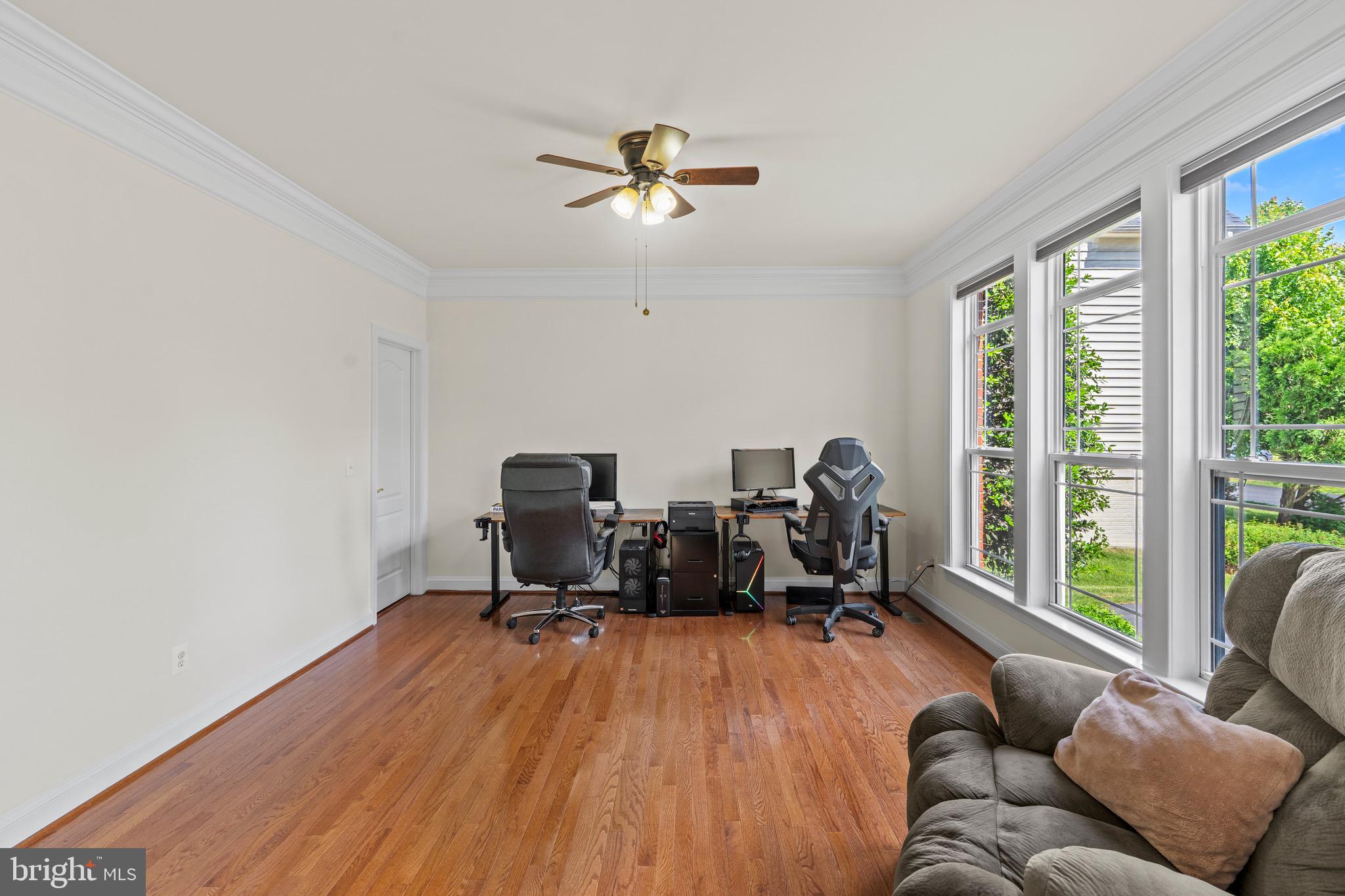 LAUREL HILL LANDBAY - Residential
