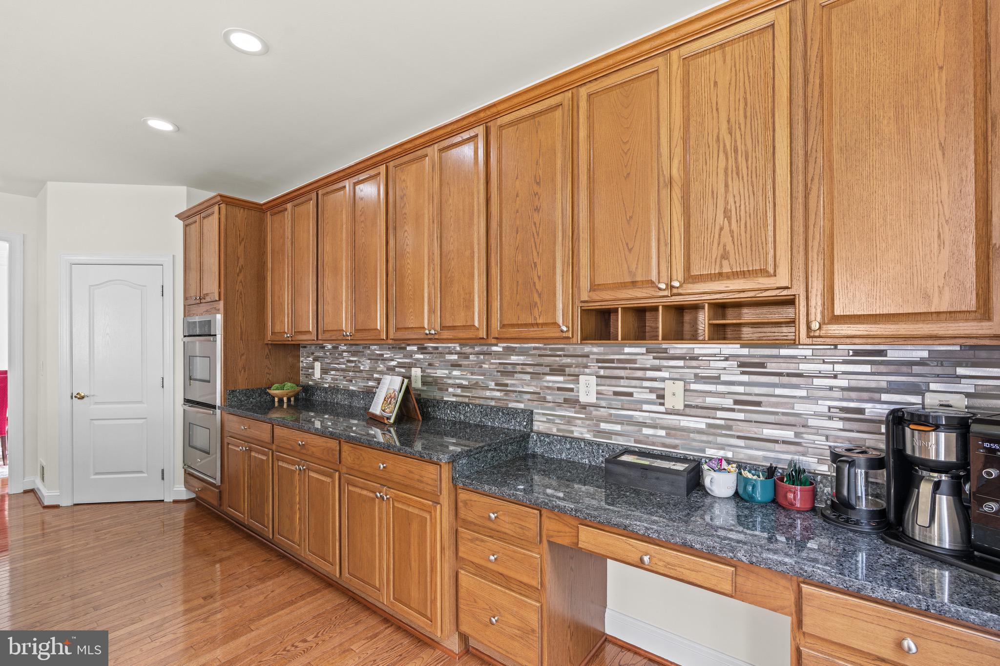 LAUREL HILL LANDBAY - Residential