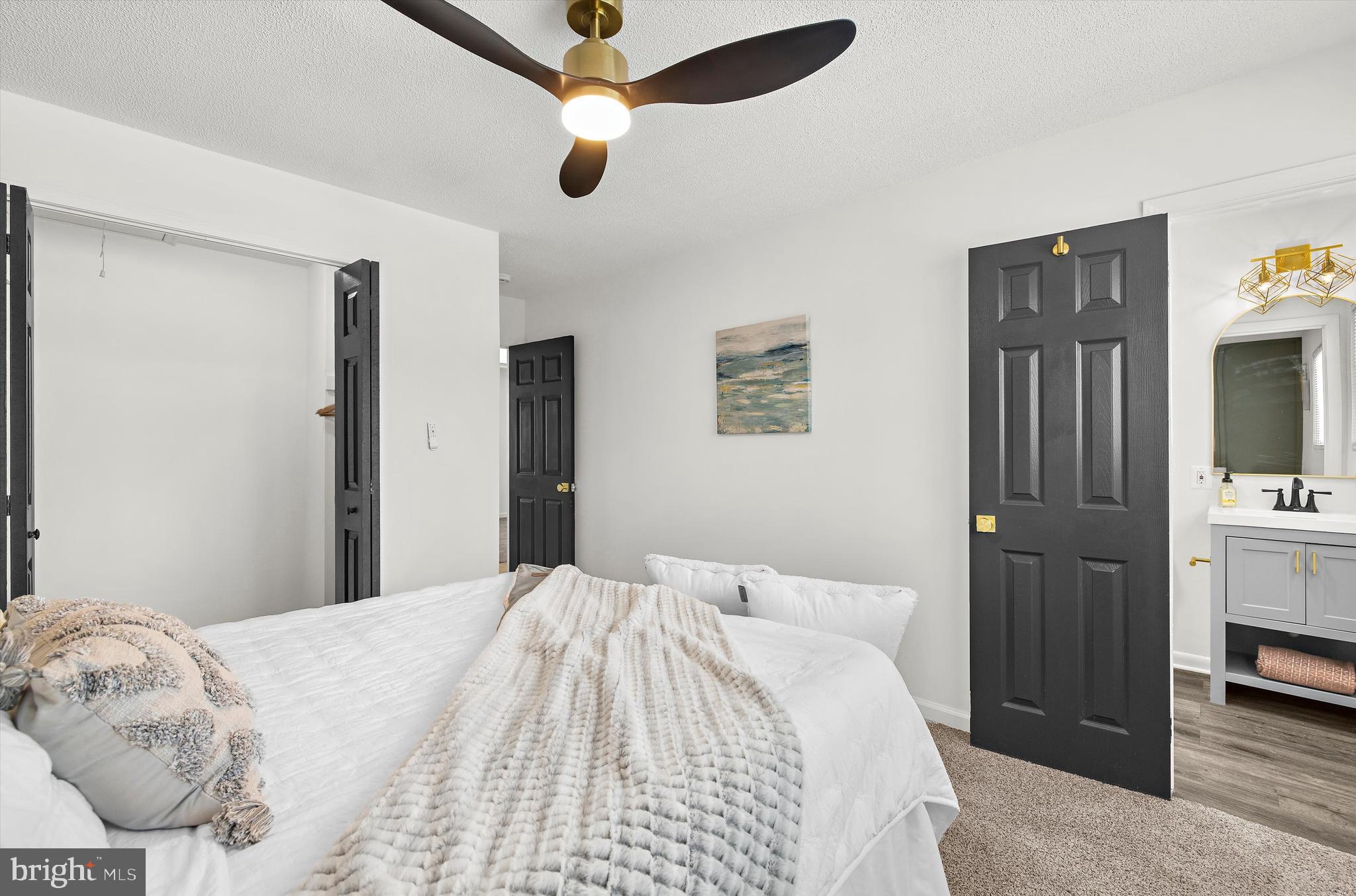 RIPPLEWOOD - Residential