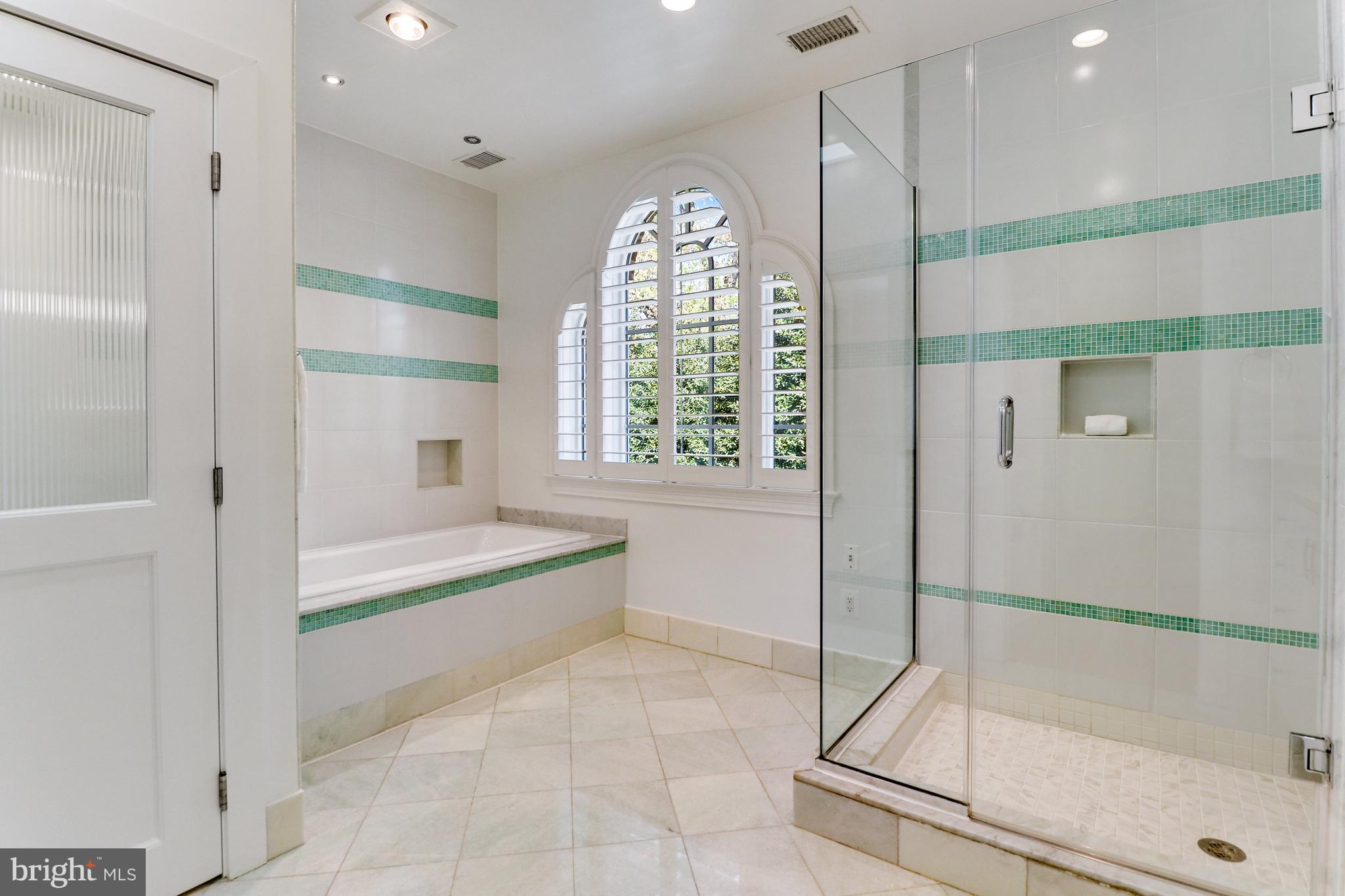 LANGLEY FOREST - Residential