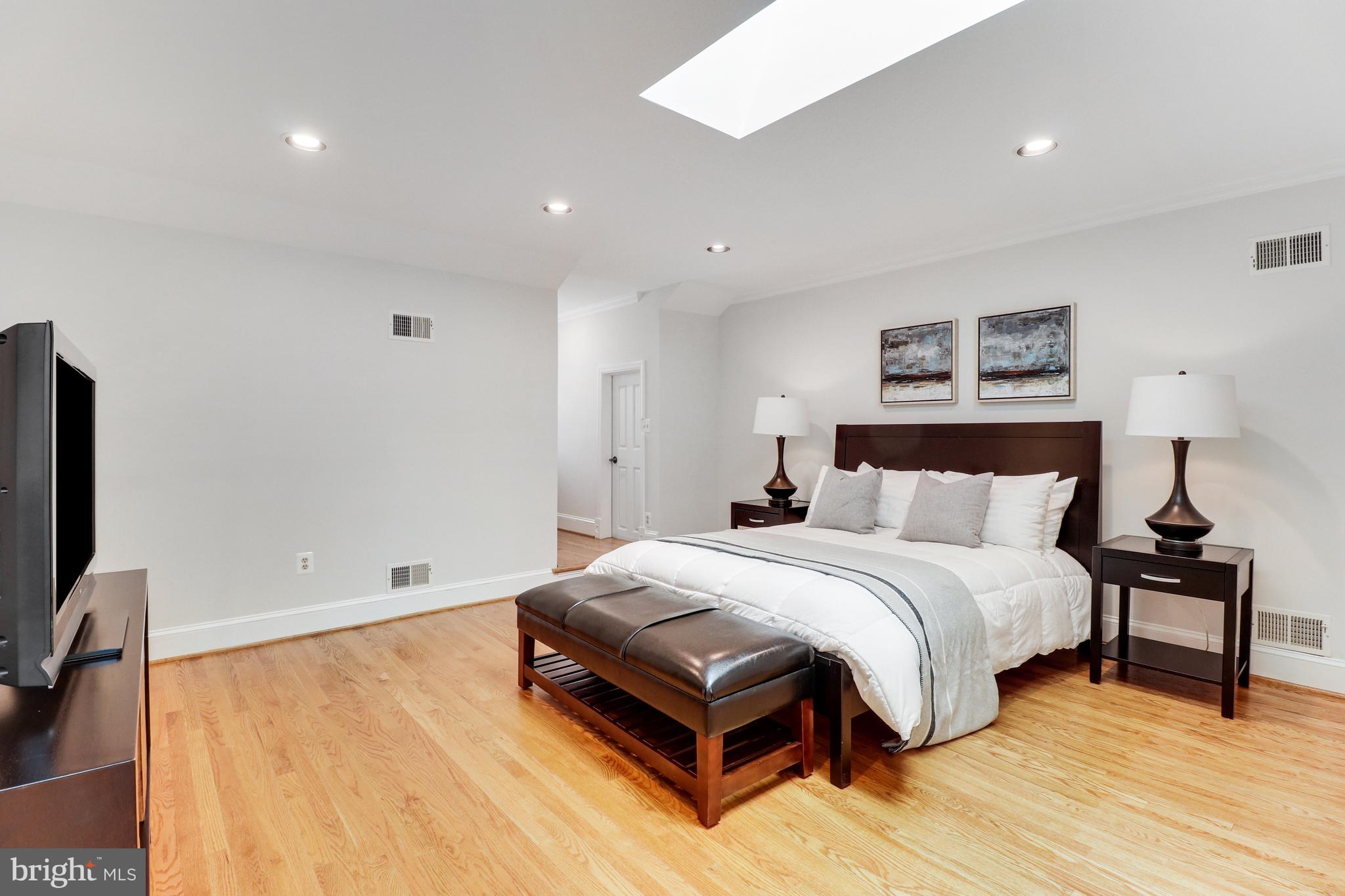 LANGLEY FOREST - Residential