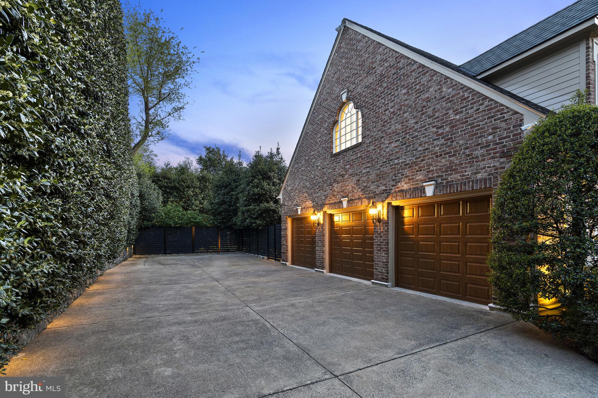 LANGLEY FOREST - Residential